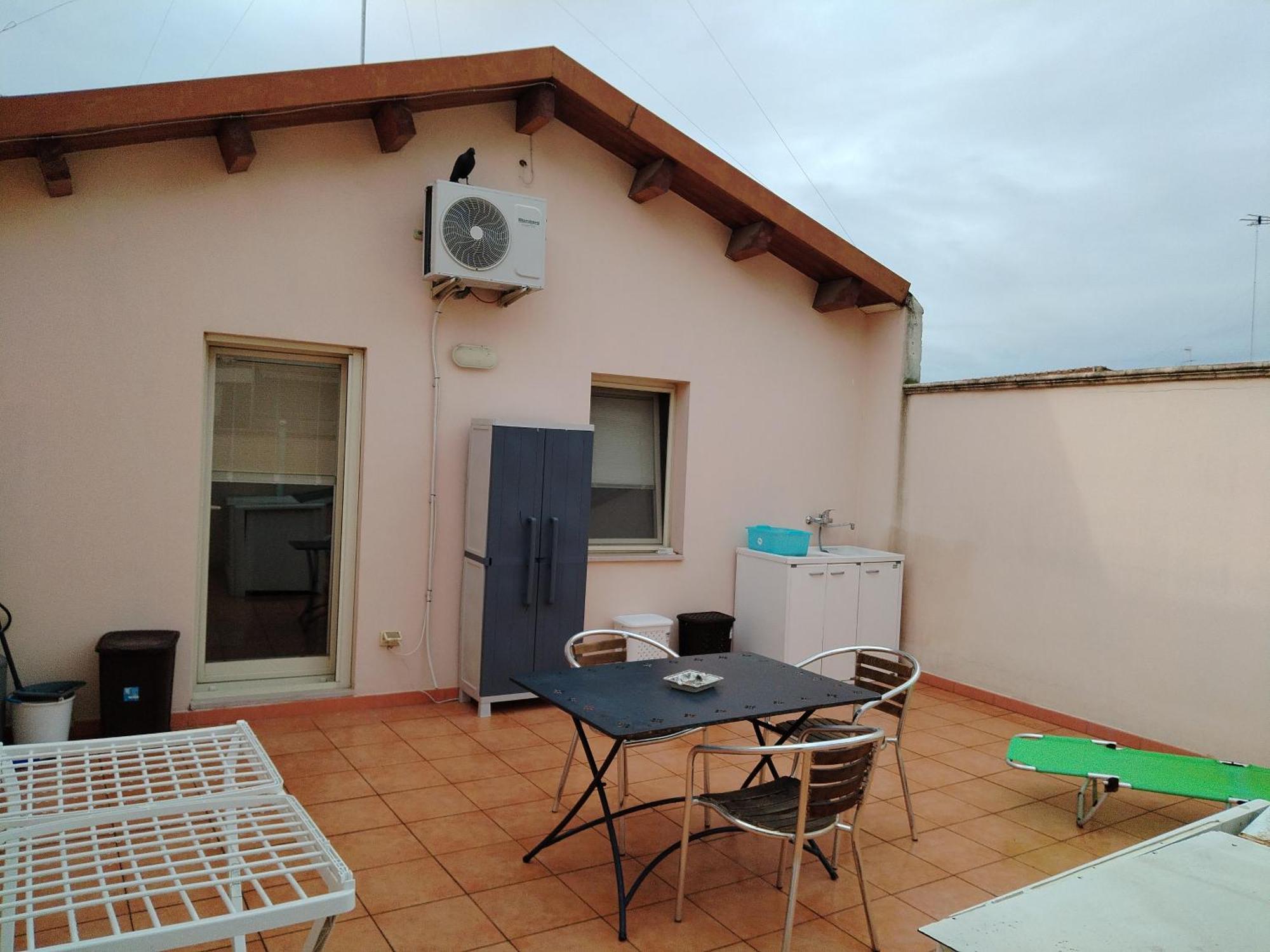 Mansarda Con Terrazzo Privato Διαμέρισμα Μπαρλέτα Εξωτερικό φωτογραφία